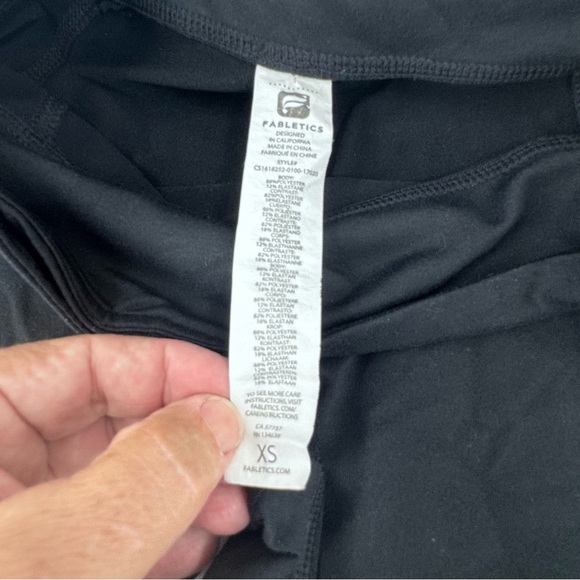 Fabletics Black Leggings Stretchy Athletic Bottoms - Picture 5 of 8